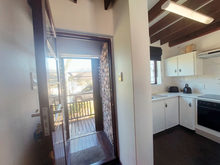 2 Bedroom Property for Sale in Heatherlands Western Cape